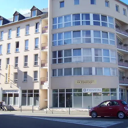 아파트 Near Train Station And Sanctuary